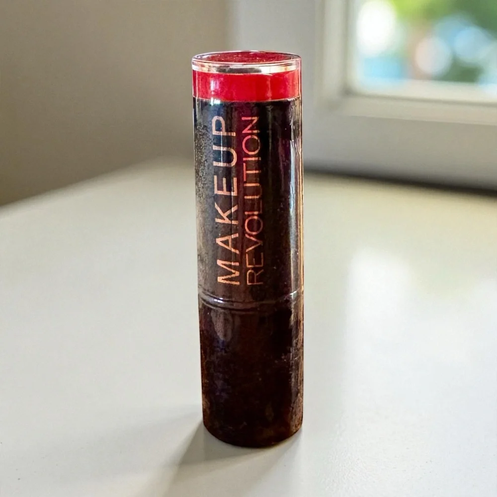 Makeup Revolution new sealed